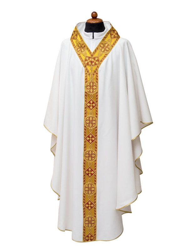 Casula per liturgia con particolare scollatura - Giusmery-Confezioni